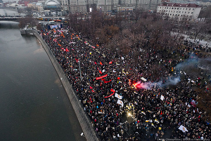 Митинг на Болотной в Москве: Путин - уходи!