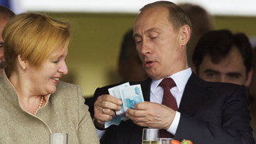 Бедность в Кремле или Владимир Путин и другие мало зарабатывающие чиновники