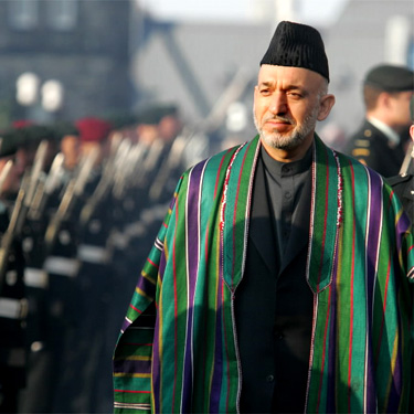 Новый президент Афганистана Хамид Карзай вступил в должность