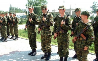В Украине усилена охрана военных объектов